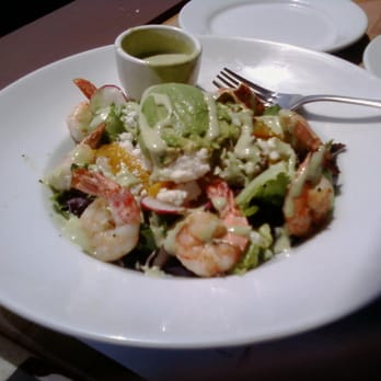 Simmzy's - Shrimp & Citrys salad with dressing on the side - Gastropubs Near Me - Long Beach, California