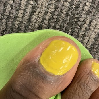 Nail Palazzo - What kind of pedicure is this?? Jagged janky and uneven polish - Nail Salons Near Me - Folsom, California