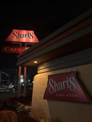 Shari's Cafe and Pies by null