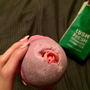 Lush - Sex Bomb -- has a rose in the middle too! Smells so lovely! - Cosmetics & Beauty Supply Near Me - Torrance, California