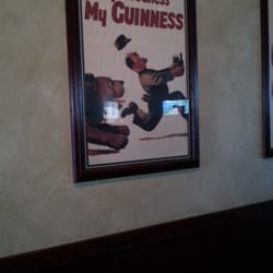 Mulligan's Bar & Grill - Decore