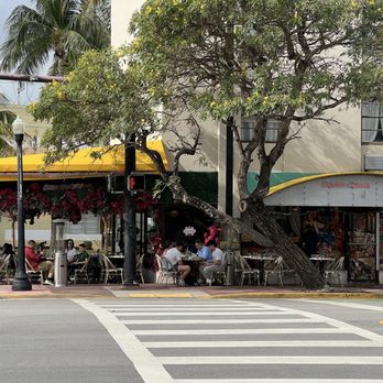 Esquina Cubana - Cuban Near Me - Miami Beach, Florida Esquina Cubana - Cuban Near Me - Miami Beach, Florida