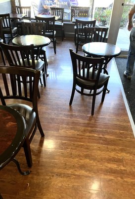 Silver Lake Cafe & Grill by null