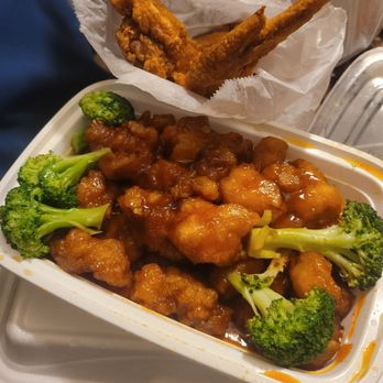 China Inn - General Tao chicken and fried wings.  I also had 2 shrimp. They were delicious - Chinese Near Me - Madison, Wisconsin