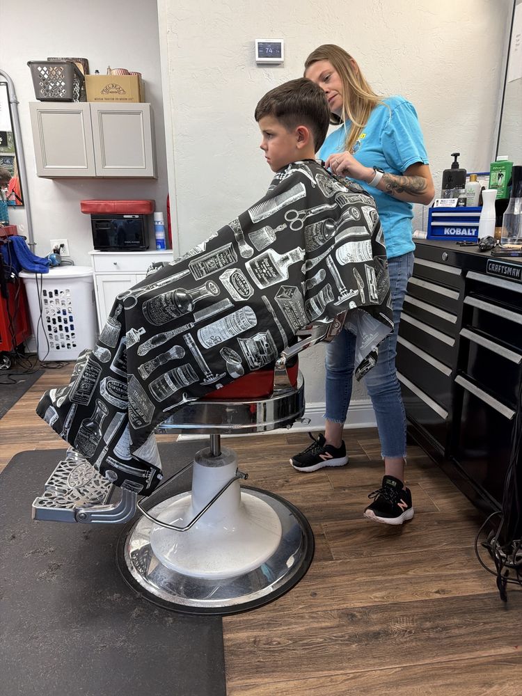 Master Barbershop Logo