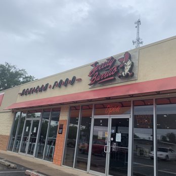 Speedy Burrito - Outside of the speedy burrito - Mexican Near Me - Winder, Georgia