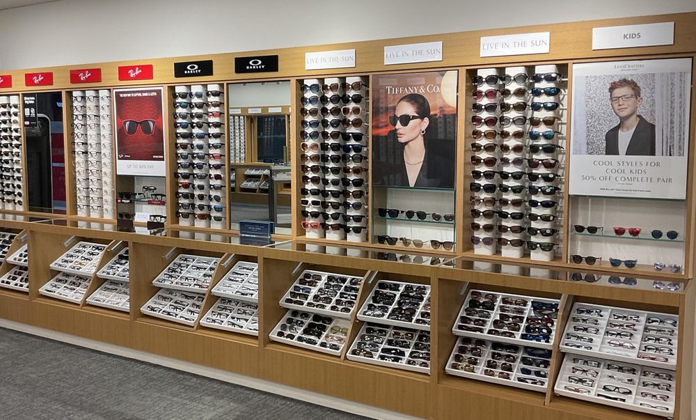 LENSCRAFTERS Updated July 2024 32 Reviews 6419 W Newberry Rd