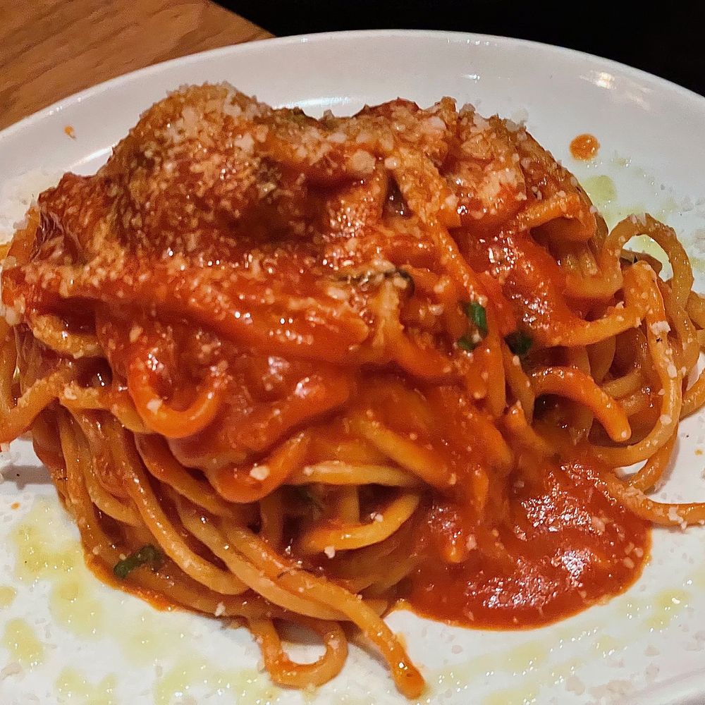 Forma Pasta Factory - Spaghetti Pomodoro - Pasta Shops Near Me - Brooklyn, New York