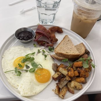 Alchemy Kitchen - Cafes Near Me - Columbus, Ohio