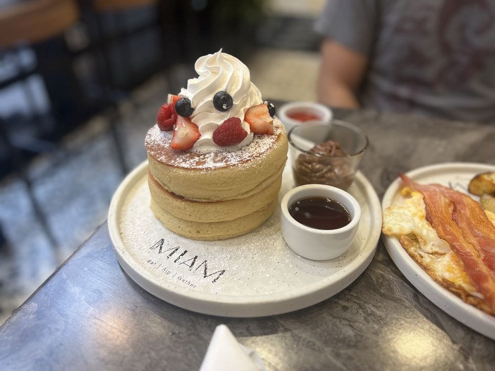 Miam Cafe Image