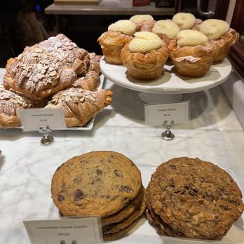 Bouchon Bakery - The Chocolate Chip Cookies and the Cheese Danish - Bakeries Near Me - Las Vegas, Nevada Bouchon Bakery - The Chocolate Chip Cookies and the Cheese Danish - Bakeries Near Me - Las Vegas, Nevada
