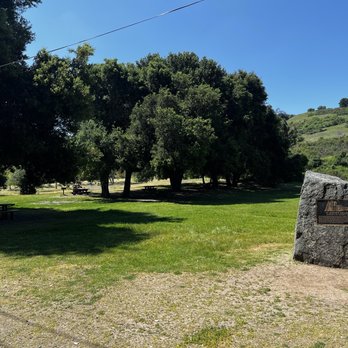 PG&E Trail - Hiking Near Me - Cupertino, California