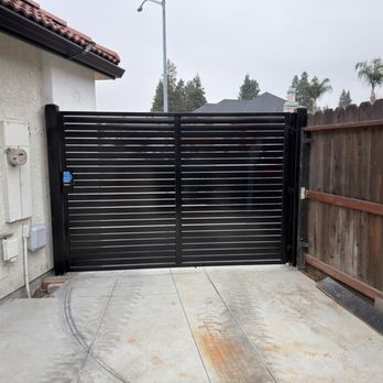 Simen Fence - View of our new gate from I see the yard! Great job! - Fences & Gates Near Me Simen Fence - View of our new gate from I see the yard! Great job! - Fences & Gates Near Me