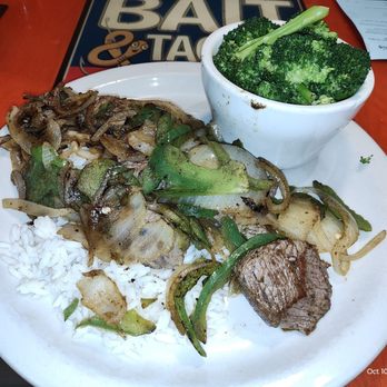 Feldman's Wrong Way Diner - Lite plate of Beef Tips over rice.  They even ask you how you want your meat cooked! It was delicious and so was the steamed broccoli. - Diners Near Me - Canyon, Texas