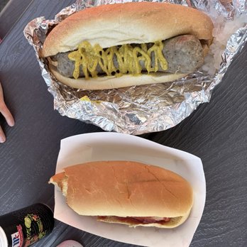 Dmitris Hotdogs - Kielbasa dog and a regular hot dog - Food Trucks Near Me Dmitris Hotdogs - Kielbasa dog and a regular hot dog - Food Trucks Near Me