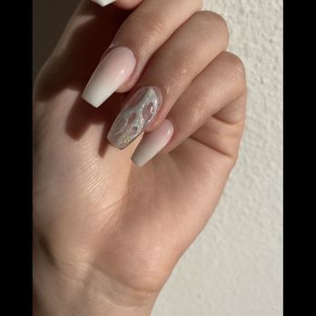 White Lotus Salon - Pink & White Dip Powder and Nail Art with Holo Powder - Nail Salons Near Me - Seattle, Washington White Lotus Salon - Pink & White Dip Powder and Nail Art with Holo Powder - Nail Salons Near Me - Seattle, Washington