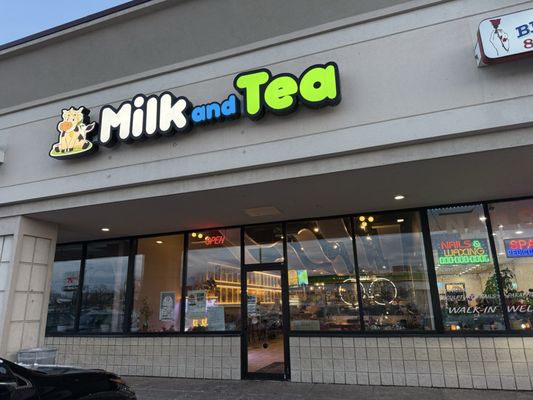 Milk and Tea by null