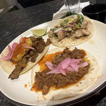 Allende Cocina Mexicana - Al pastor (L), birria (C), pollo (R) - Mexican Near Me - Milwaukee, Wisconsin Allende Cocina Mexicana - Al pastor (L), birria (C), pollo (R) - Mexican Near Me - Milwaukee, Wisconsin