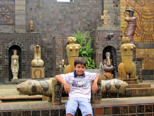 Oficina Ceramica Francisco Brennand by null