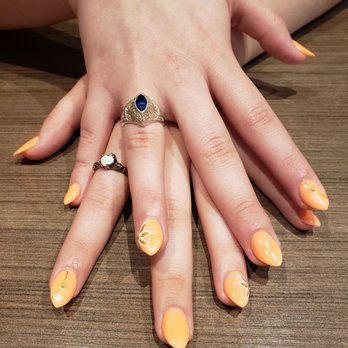 J'Adore Nails Bar - Peachy nails - Nail Salons Near Me - Irving, Texas