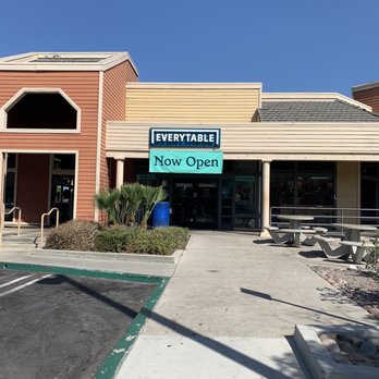 Everytable - Entrance - Salad Near Me - San Diego, California Everytable - Entrance - Salad Near Me - San Diego, California