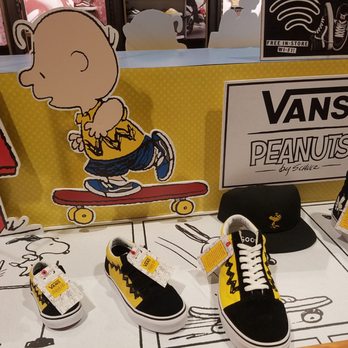 Vans - Shoe Stores Near Me - Orlando, Florida