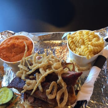 Bell's BBQ - Ribs with yams and Mac n cheese - Barbeque Near Me - Henderson, Nevada