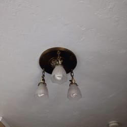 Rose River Inn Bed & Breakfast - Updated period pieces.