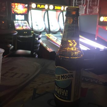 Warehouse Billiard Bar - Pool Halls Near Me - Austin, Texas