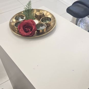 Savvy Nails - This is a tray for a pedicure.....is was soo relaxing - Nail Salons Near Me - Oldsmar, Florida Savvy Nails - This is a tray for a pedicure.....is was soo relaxing - Nail Salons Near Me - Oldsmar, Florida