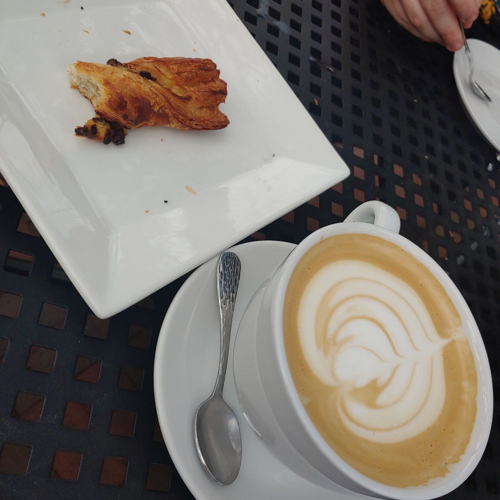 Southern Grounds - Chocolate twist and vanilla latte - Cafes Near Me - Jacksonville, Florida Southern Grounds - Chocolate twist and vanilla latte - Cafes Near Me - Jacksonville, Florida