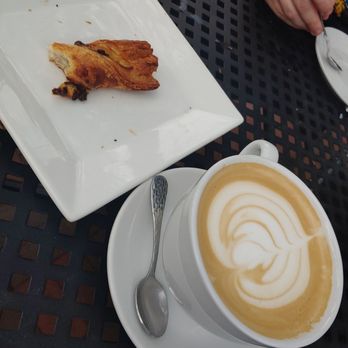Southern Grounds - Chocolate twist and vanilla latte - Cafes Near Me - Jacksonville, Florida