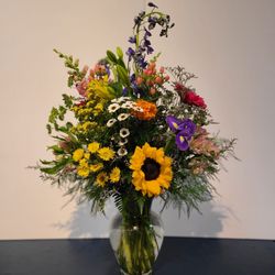 The Colonial Flower Shop - A large seasonal vase, ready to wrap and deliver!