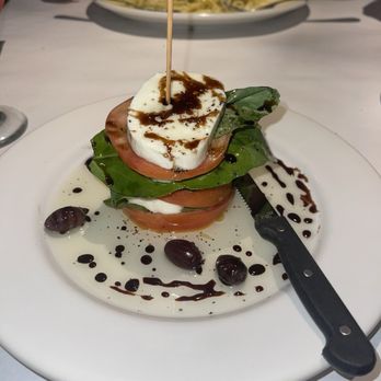Cosmo's Bistro - Caprese Tower - Italian Near Me - Glendora, California
