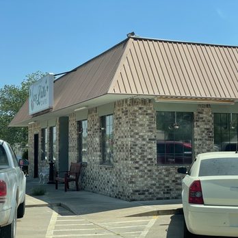 Lazy Ladle Cafe & Catering - Cafes Near Me - Menard, Texas