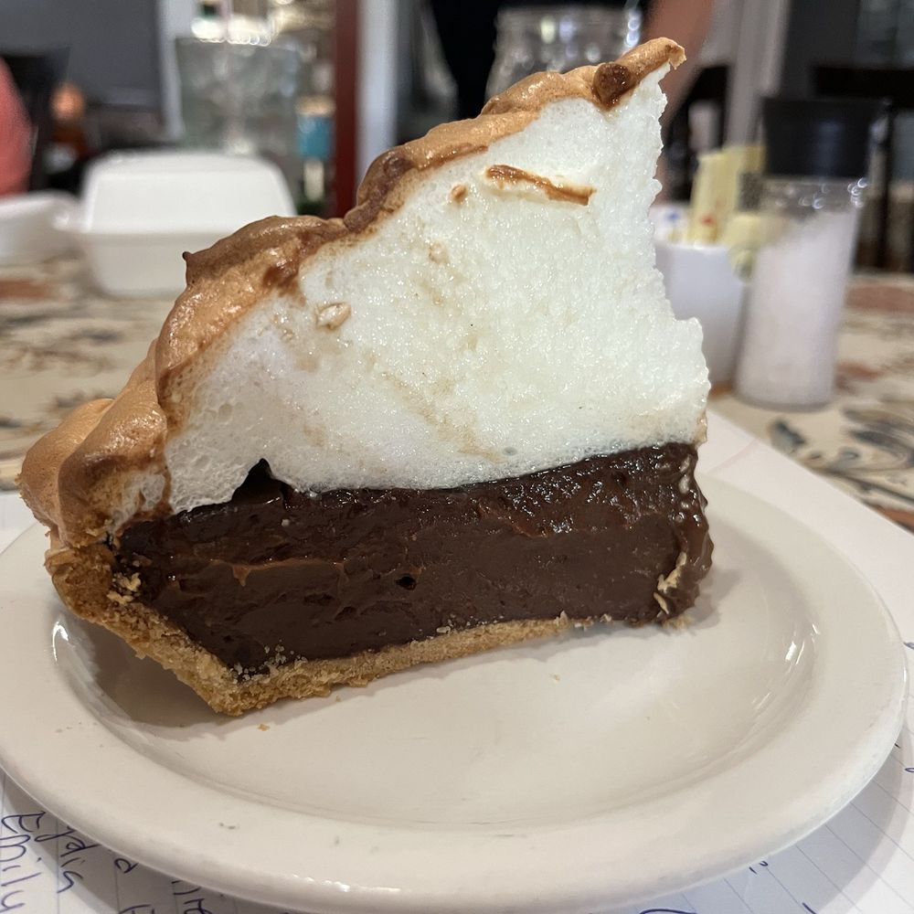 Mammy's Cupboard - The best chocolate custard topped with perfectly whipped and toasted meringue. No sweating in this Mississippi heat. - American Near Me - Natchez, Mississippi Mammy's Cupboard - The best chocolate custard topped with perfectly whipped and toasted meringue. No sweating in this Mississippi heat. - American Near Me - Natchez, Mississippi
