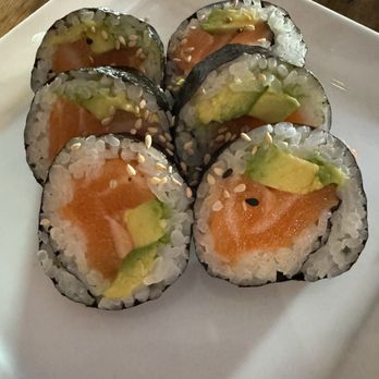 RIZE Thai Sushi - Salmon Roll - Sushi Bars Near Me - Santa Monica, California RIZE Thai Sushi - Salmon Roll - Sushi Bars Near Me - Santa Monica, California