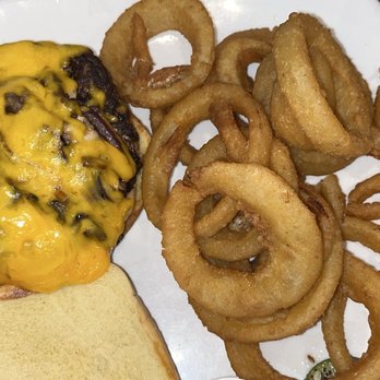 Audie's Restaurant - American Near Me - Mackinaw City, Michigan