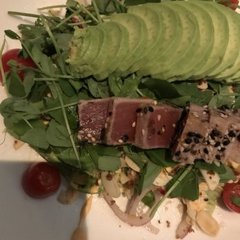 Earls Kitchen + Bar - New American Near Me - Orlando, Florida