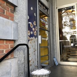 Kravin Kernels- Downtown Location