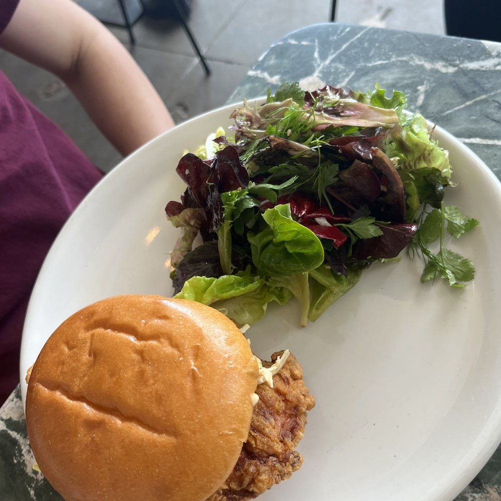 Great White - Crispy Chicken Sandwich - Cafes Near Me - Los Angeles, California
