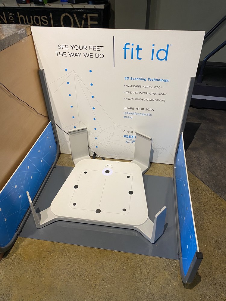 FLEET FEET Updated August 2024 25 Reviews 11619 Parkside Dr