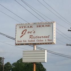 Joe's Restaurant - Joe's services breakfast