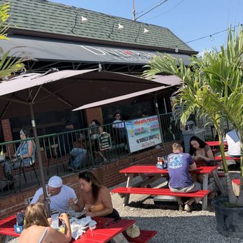 Dive Bar & Restaurant - New American Near Me - West Haven, Connecticut