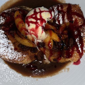 26 Beach Restaurant - Peach French Toast - New American Near Me - Venice, California