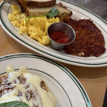 Madi - Corned Beef Hash and Eggs - Breakfast & Brunch Near Me - San Diego, California Madi - Corned Beef Hash and Eggs - Breakfast & Brunch Near Me - San Diego, California