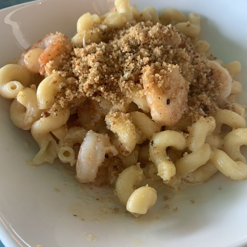 Deck 84 - Shrimp Mac 'n' Cheese - New American Near Me - Delray Beach, Florida
