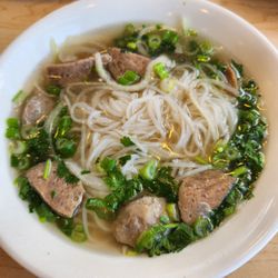 Uno Pho Restaurant - Meatball pho