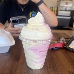 Dole Whip (ig: @cravingswithcat)