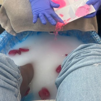 Pink Mi Up - Nail Salons Near Me - Chicago, Illinois